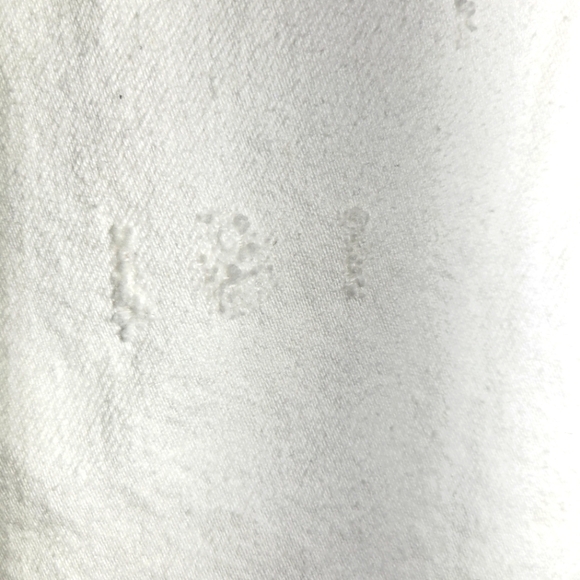 ❤️ 3 for $35 Aritzia Denim Forum Yoko Hi-Rise Jean Short Denim cut-off white 28 - Picture 2 of 7